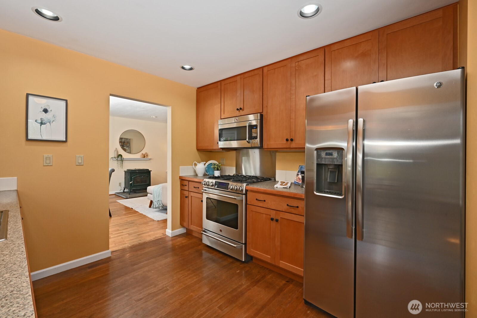 12019 B 25th Avenue NE, Seattle, WA 98125