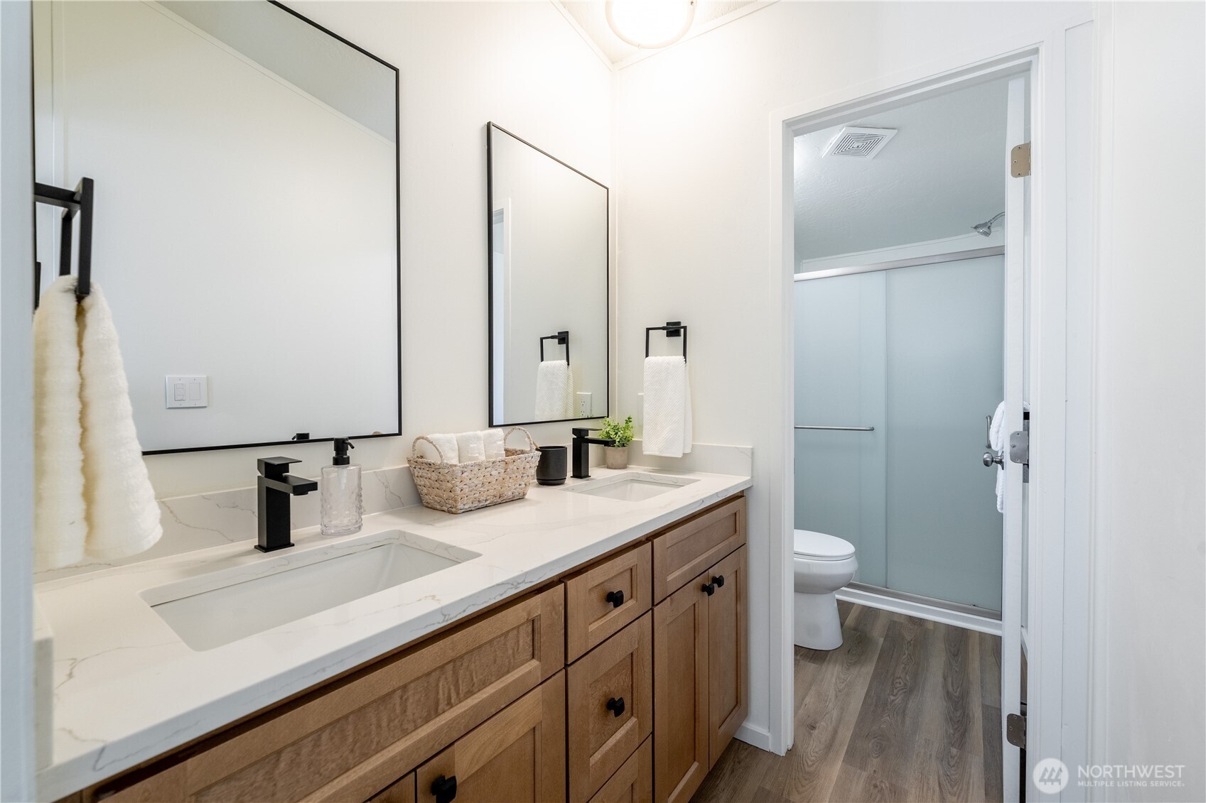 3408 Old Hwy 99 North Road , Burlington, WA 98233