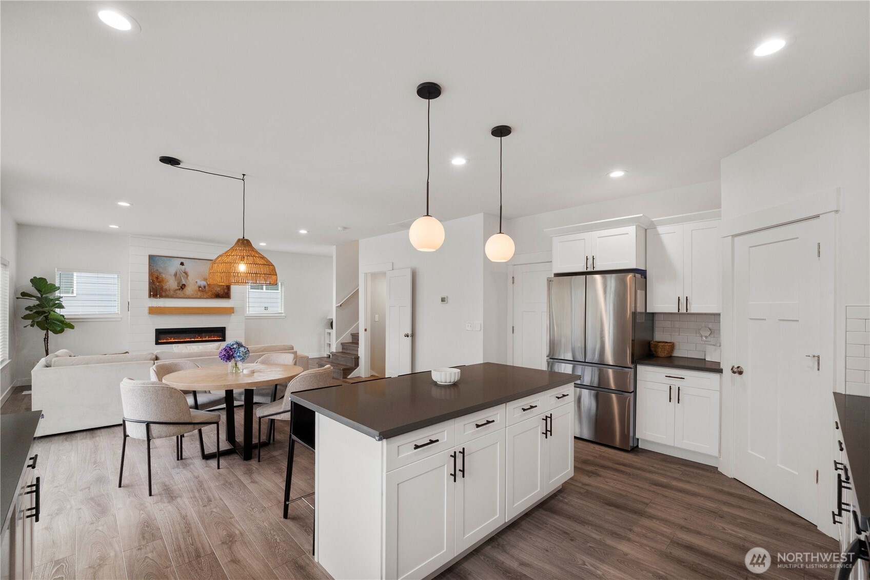 3575 E Grandview Avenue , Tacoma, WA 98404