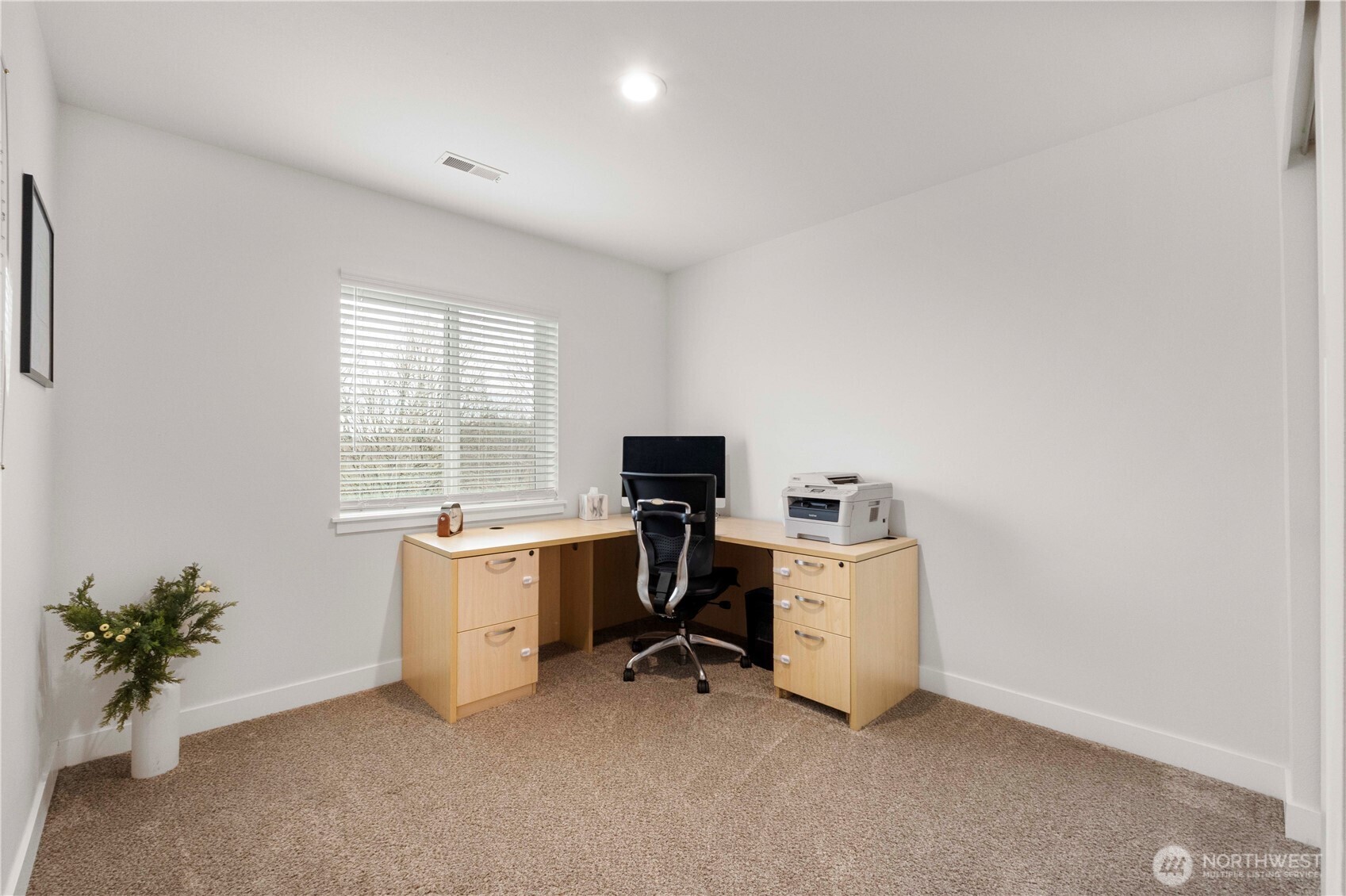 3575 E Grandview Avenue , Tacoma, WA 98404