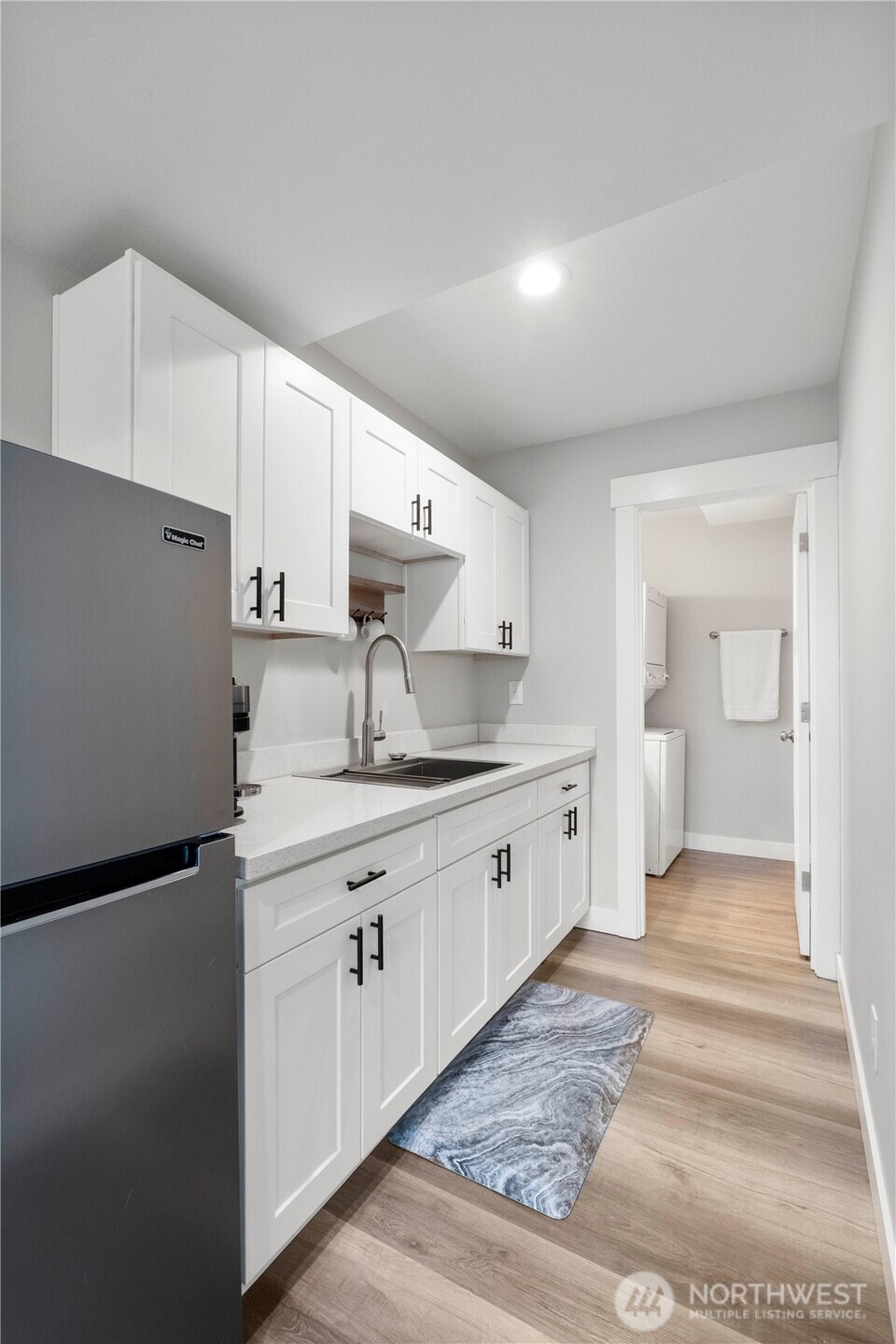 3575 E Grandview Avenue , Tacoma, WA 98404