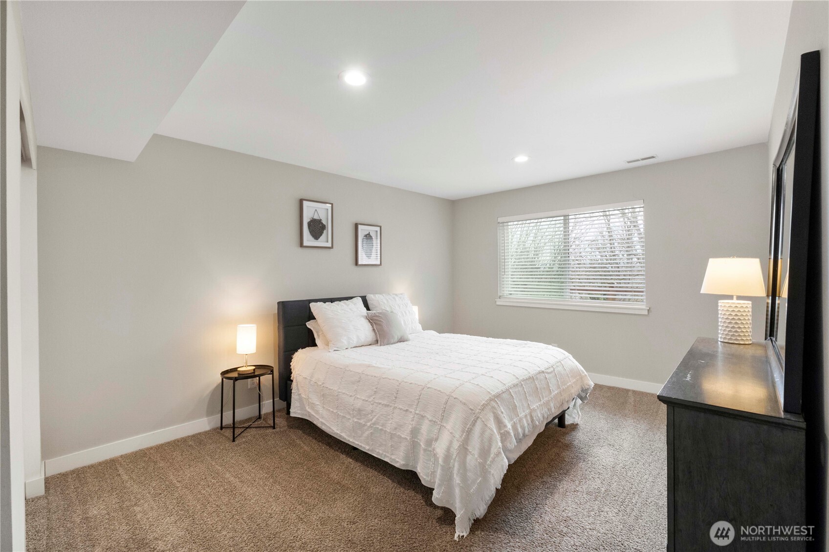 3575 E Grandview Avenue , Tacoma, WA 98404