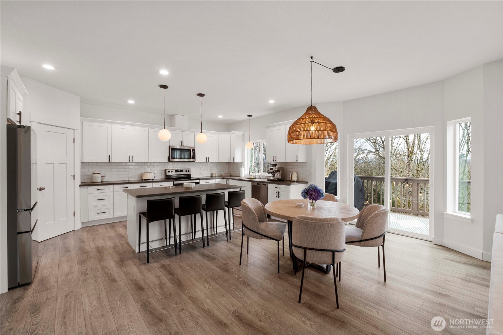 3575 E Grandview Avenue , Tacoma, WA 98404