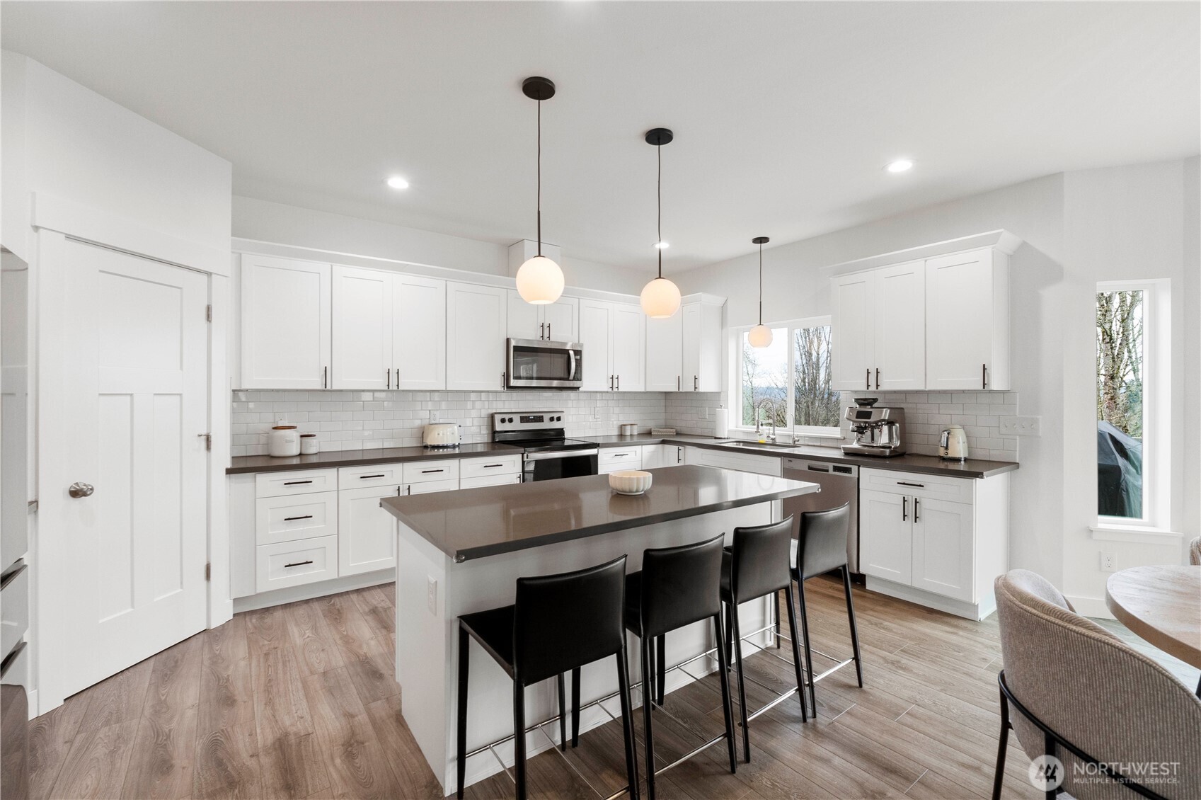 3575 E Grandview Avenue , Tacoma, WA 98404