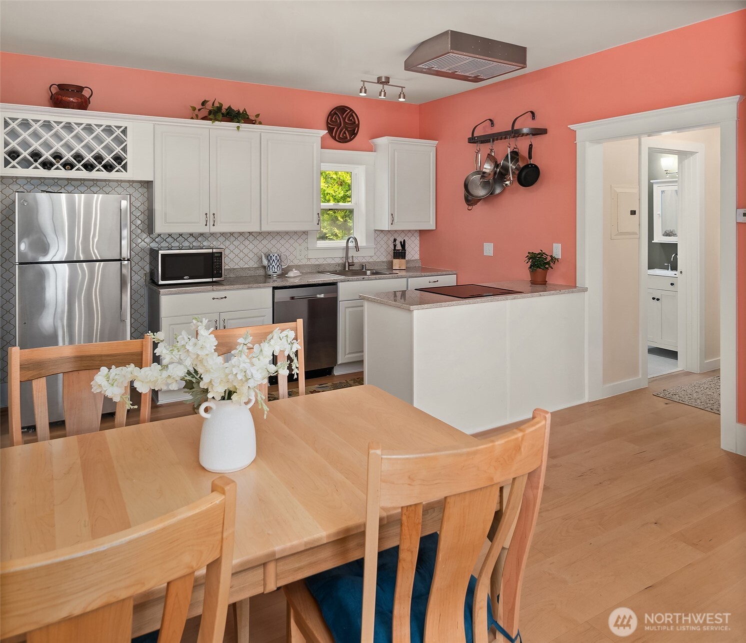 6007 SW 240th Street , Vashon, WA 98070