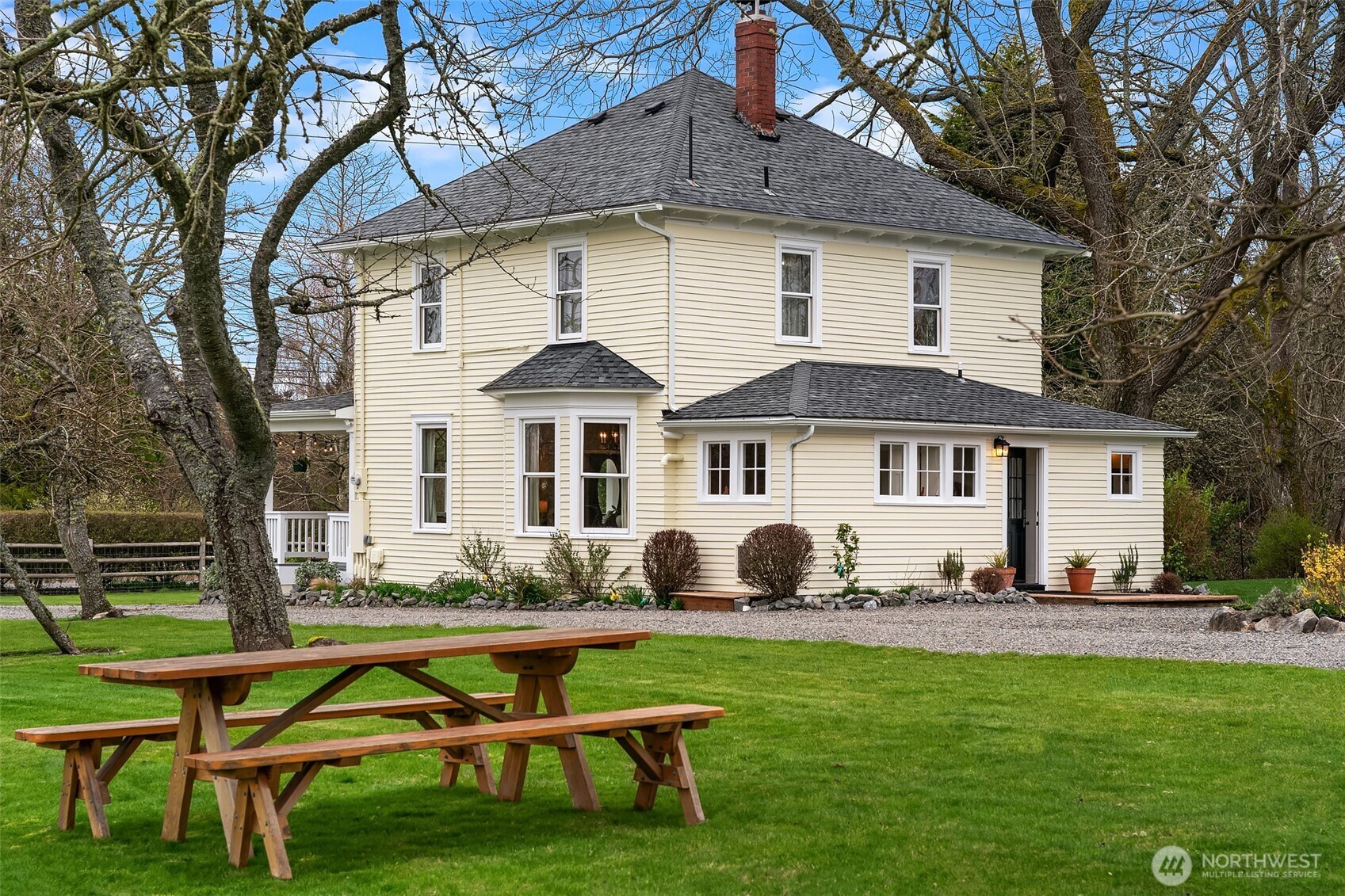 6007 SW 240th Street , Vashon, WA 98070