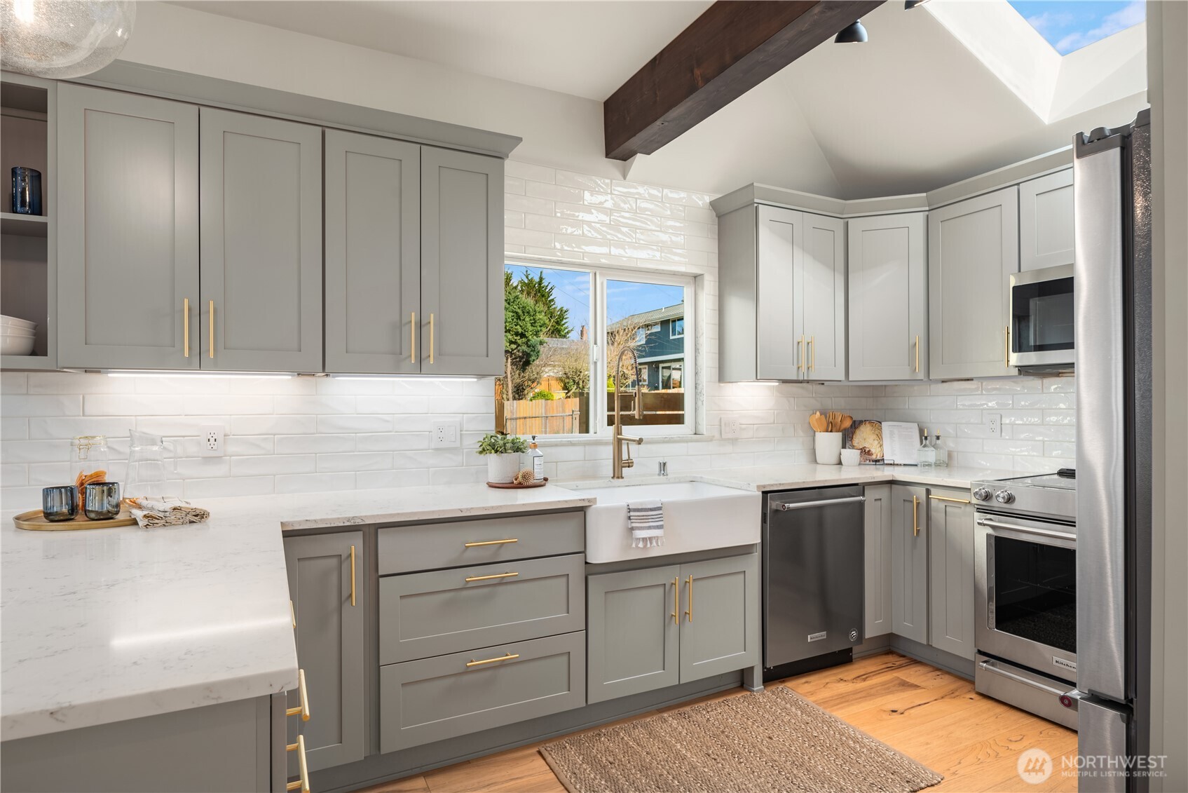 4432 40th Avenue SW, Seattle, WA 98116