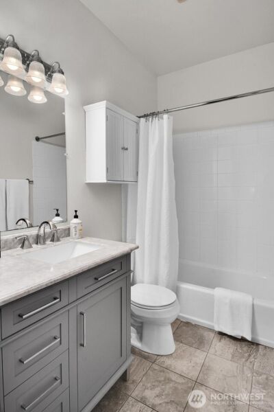 1800 10th Avenue W #1800, Seattle, WA 98119 - Photo 15