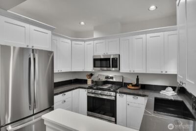 1800 10th Avenue W #1800, Seattle, WA 98119 - Photo 10