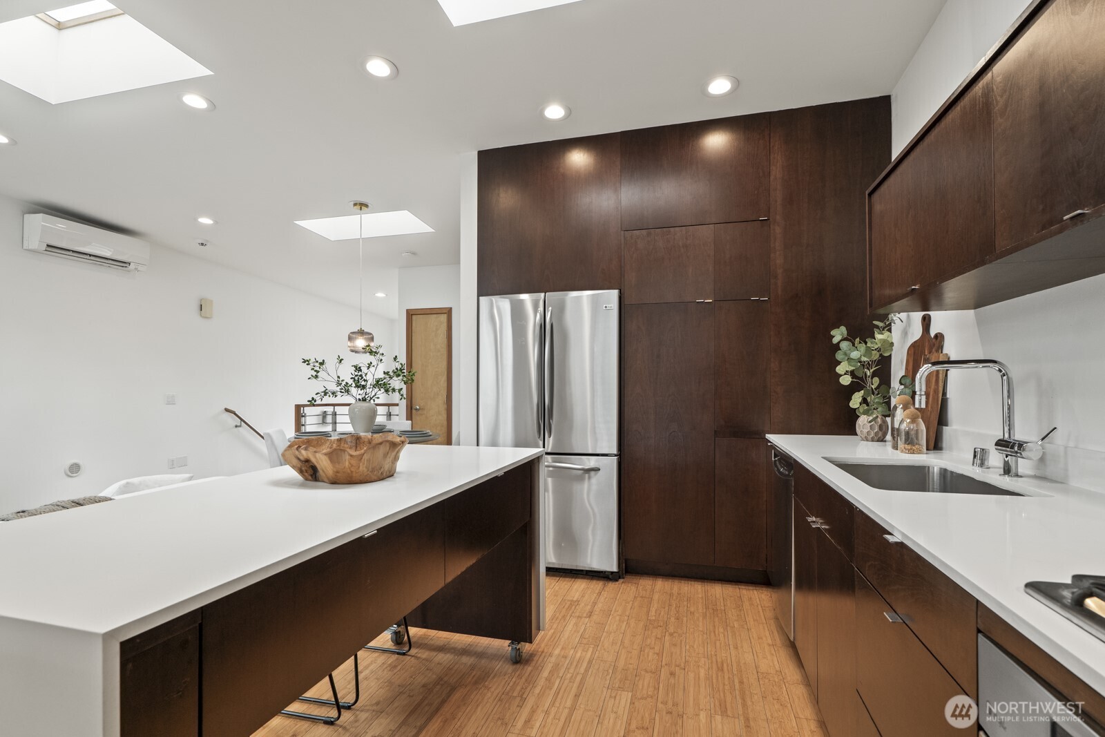 1530 18th Avenue S, Seattle, WA 98144