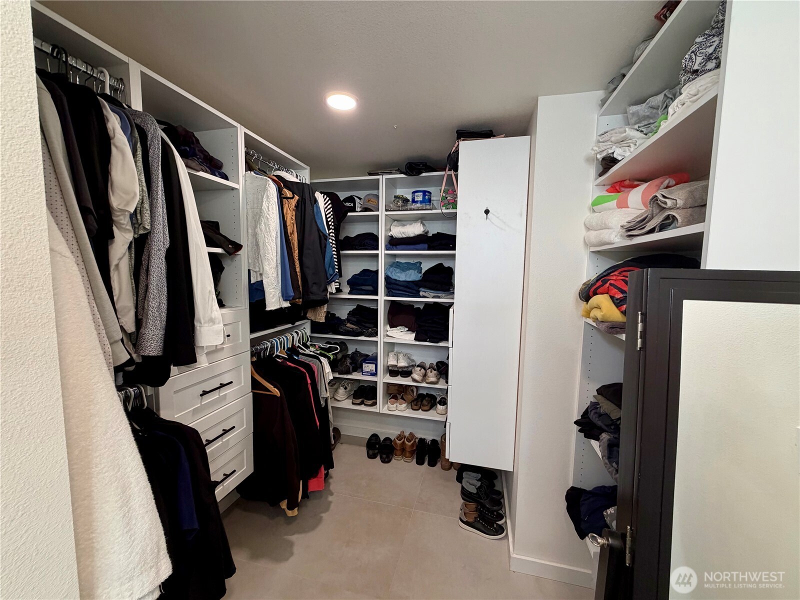 432 8th Street , Blaine, WA 98230