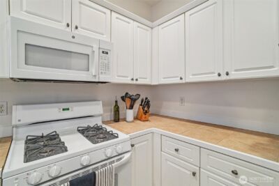 722 239th Lane SE, Sammamish, WA 98074 - Photo 11