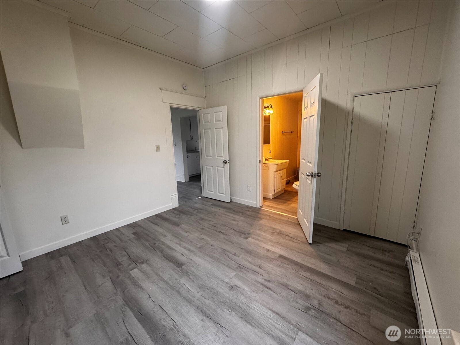 517 Water Street , South Bend, WA 98586