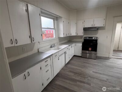 517 Water Street , South Bend, WA 98586 - Photo 7