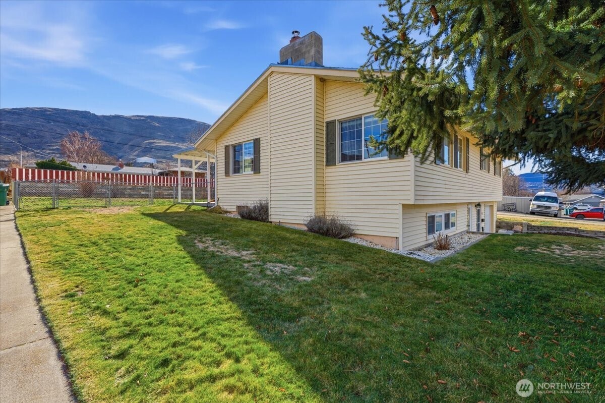 707 Spruce Street , Coulee Dam, WA 99116