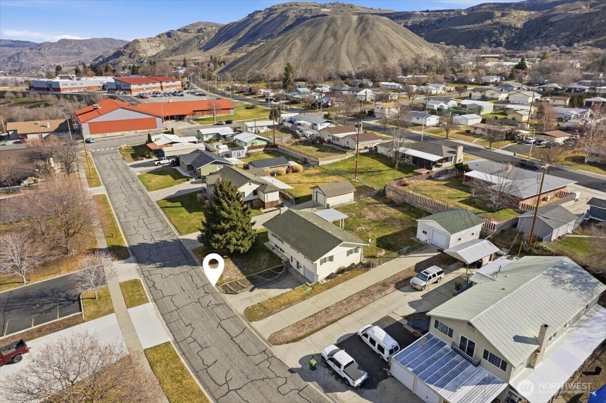 707 Spruce Street , Coulee Dam, WA 99116