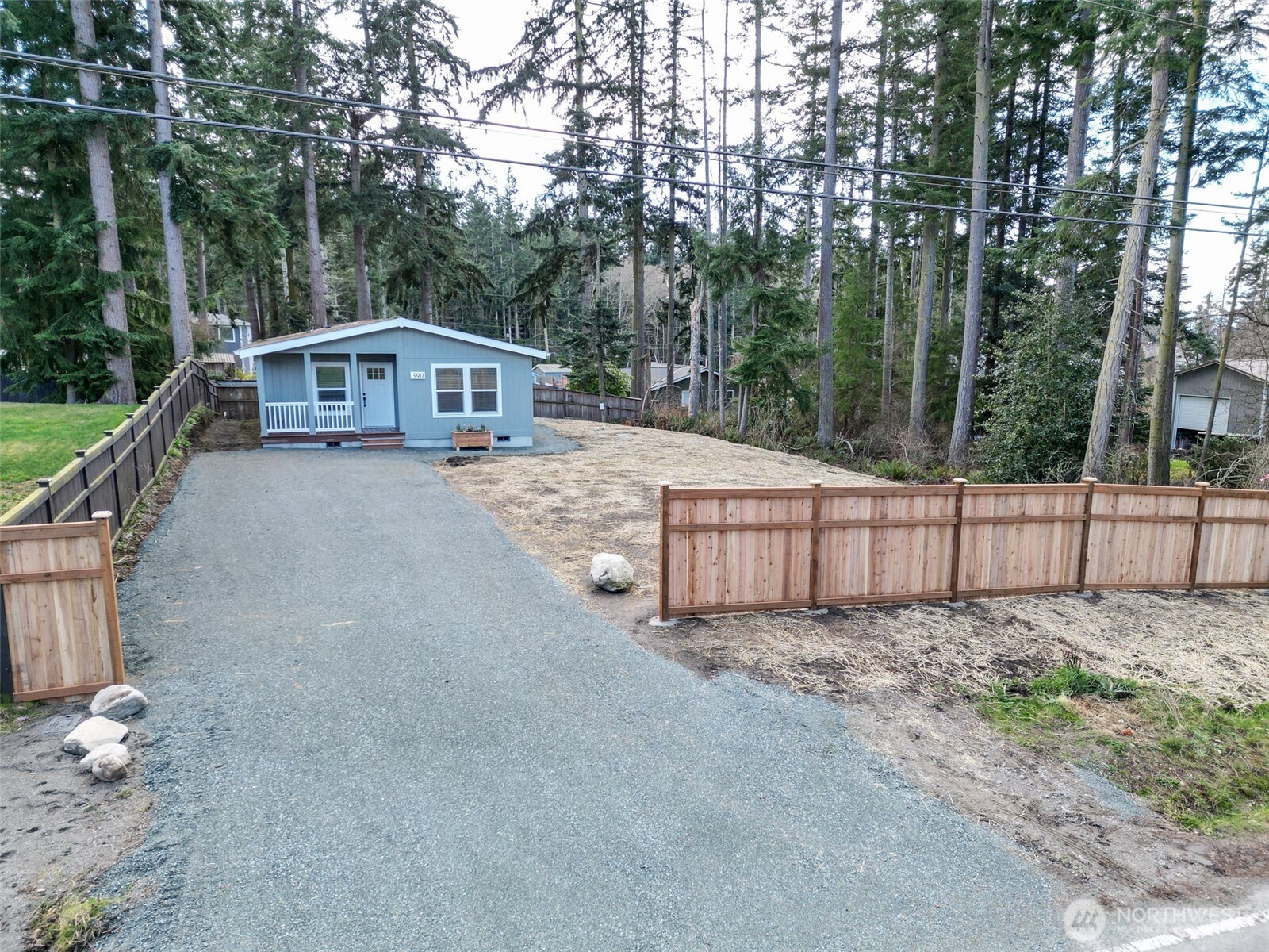 390 Ledgewood Beach Road , Coupeville, WA 98239