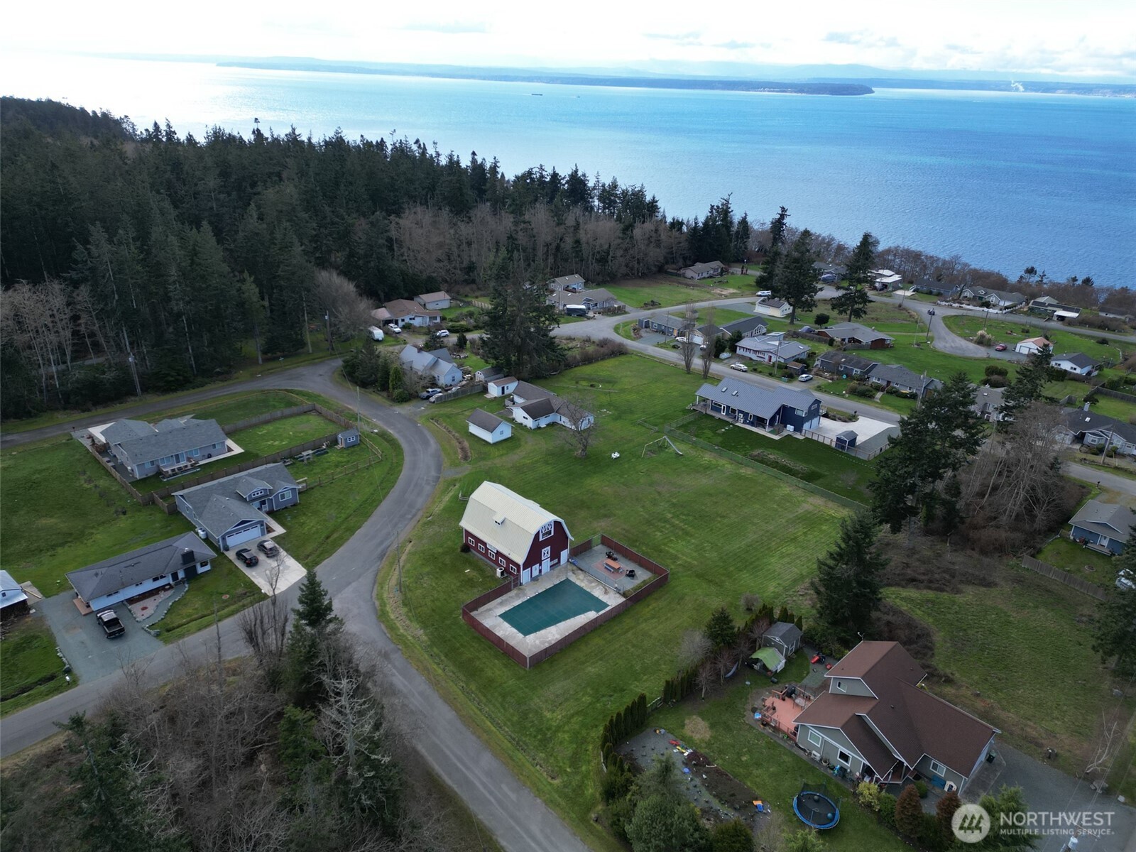 390 Ledgewood Beach Road , Coupeville, WA 98239