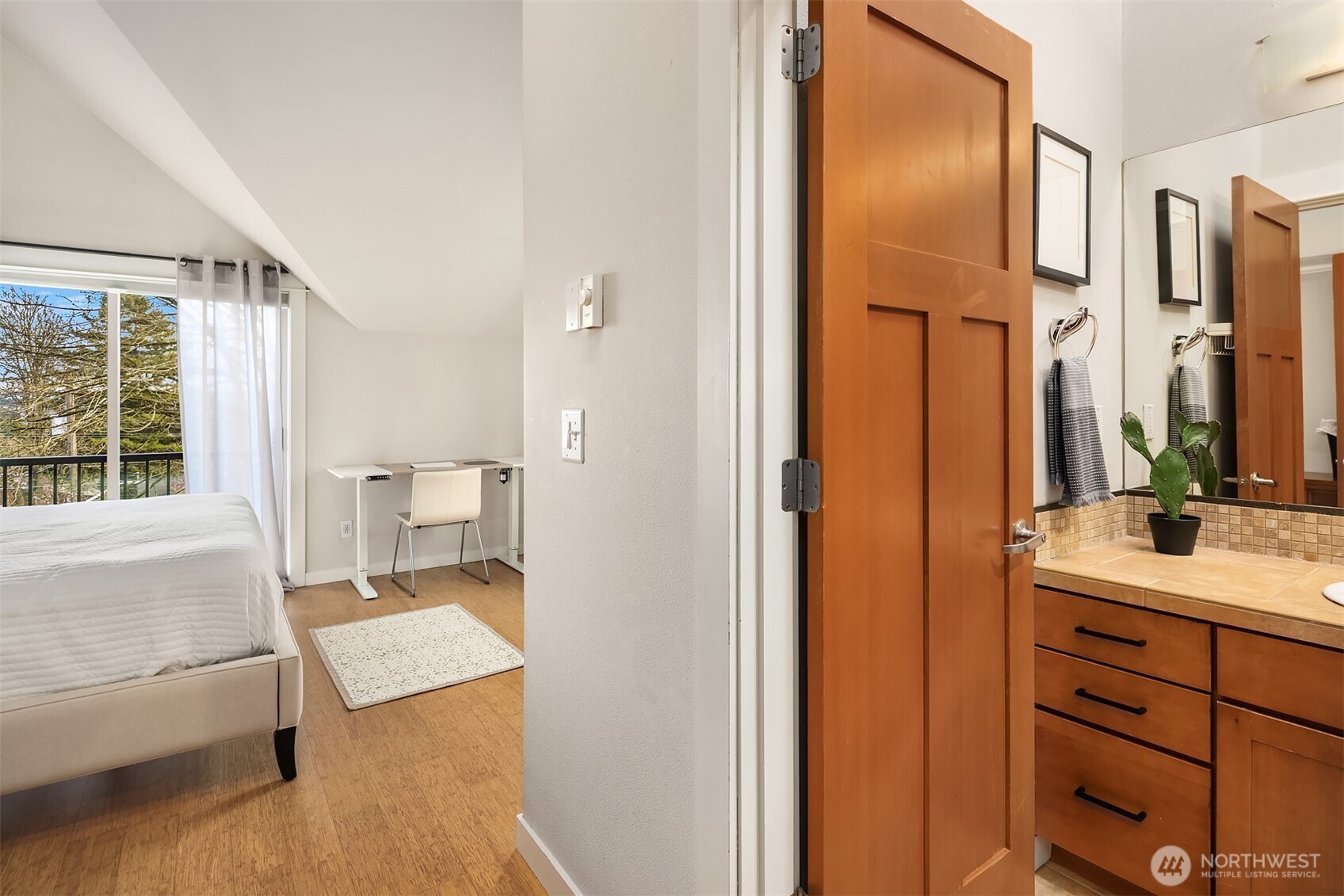 218 24th Avenue E #A, Seattle, WA 98112