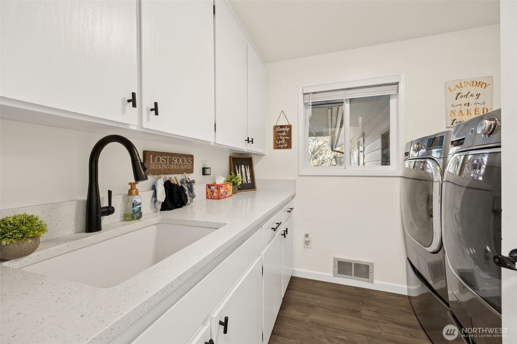 3827 90th Avenue E, Edgewood, WA 98371