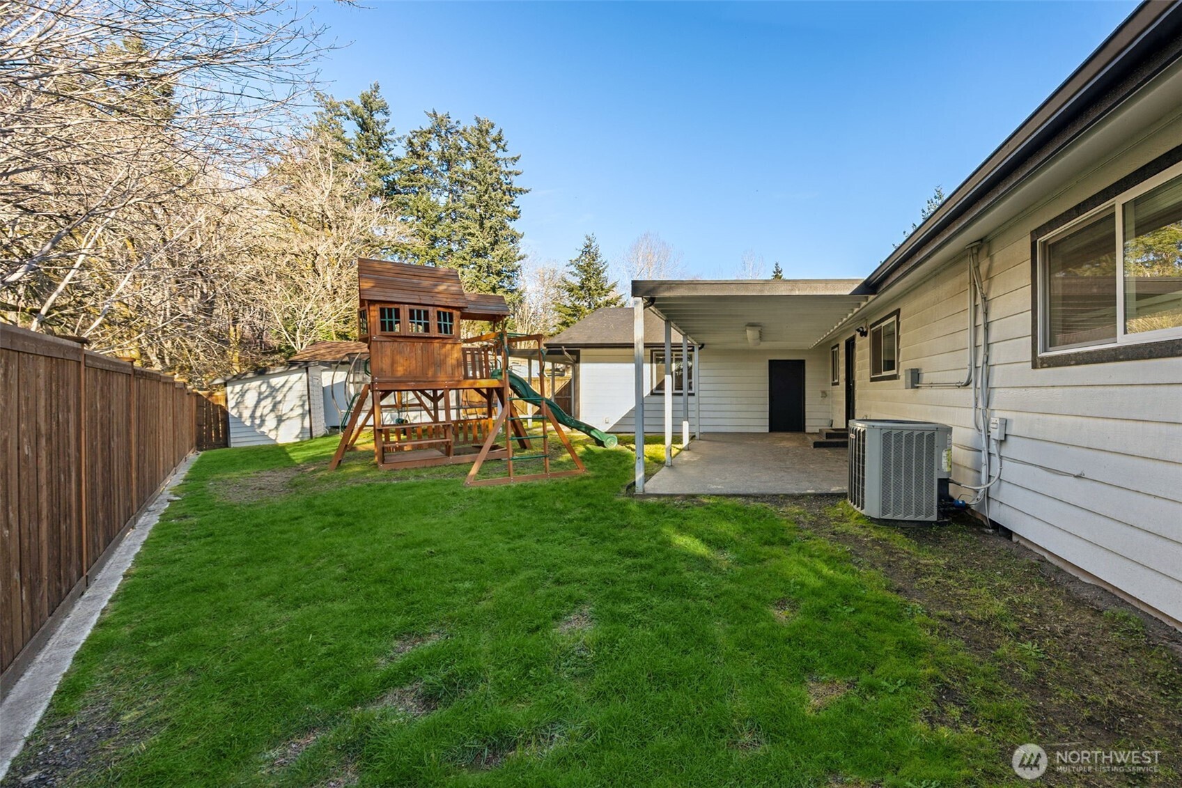 3827 90th Avenue E, Edgewood, WA 98371