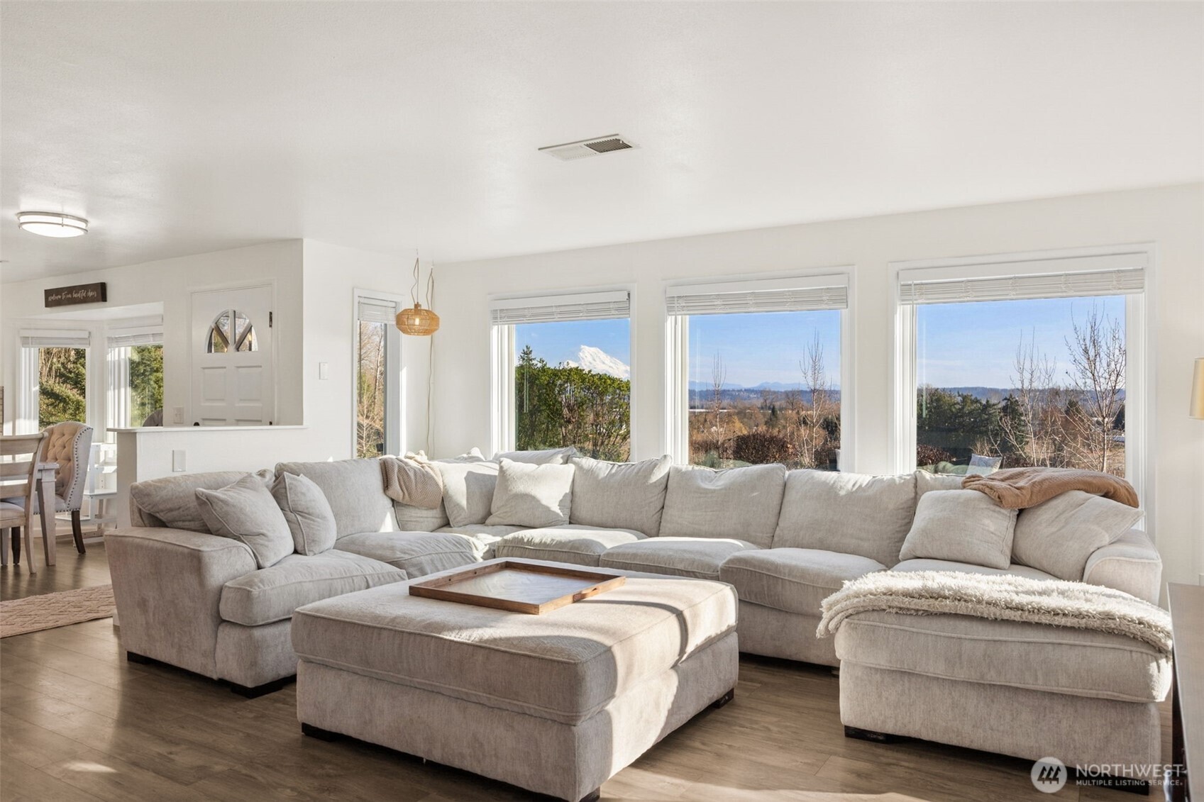 3827 90th Avenue E, Edgewood, WA 98371