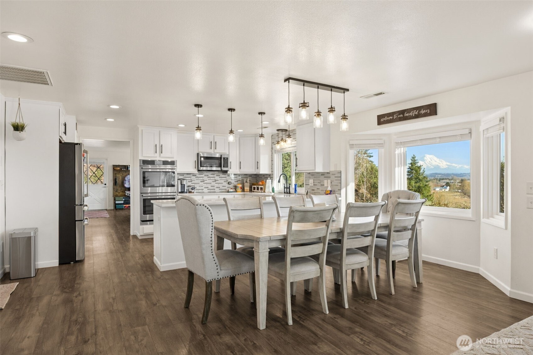 3827 90th Avenue E, Edgewood, WA 98371