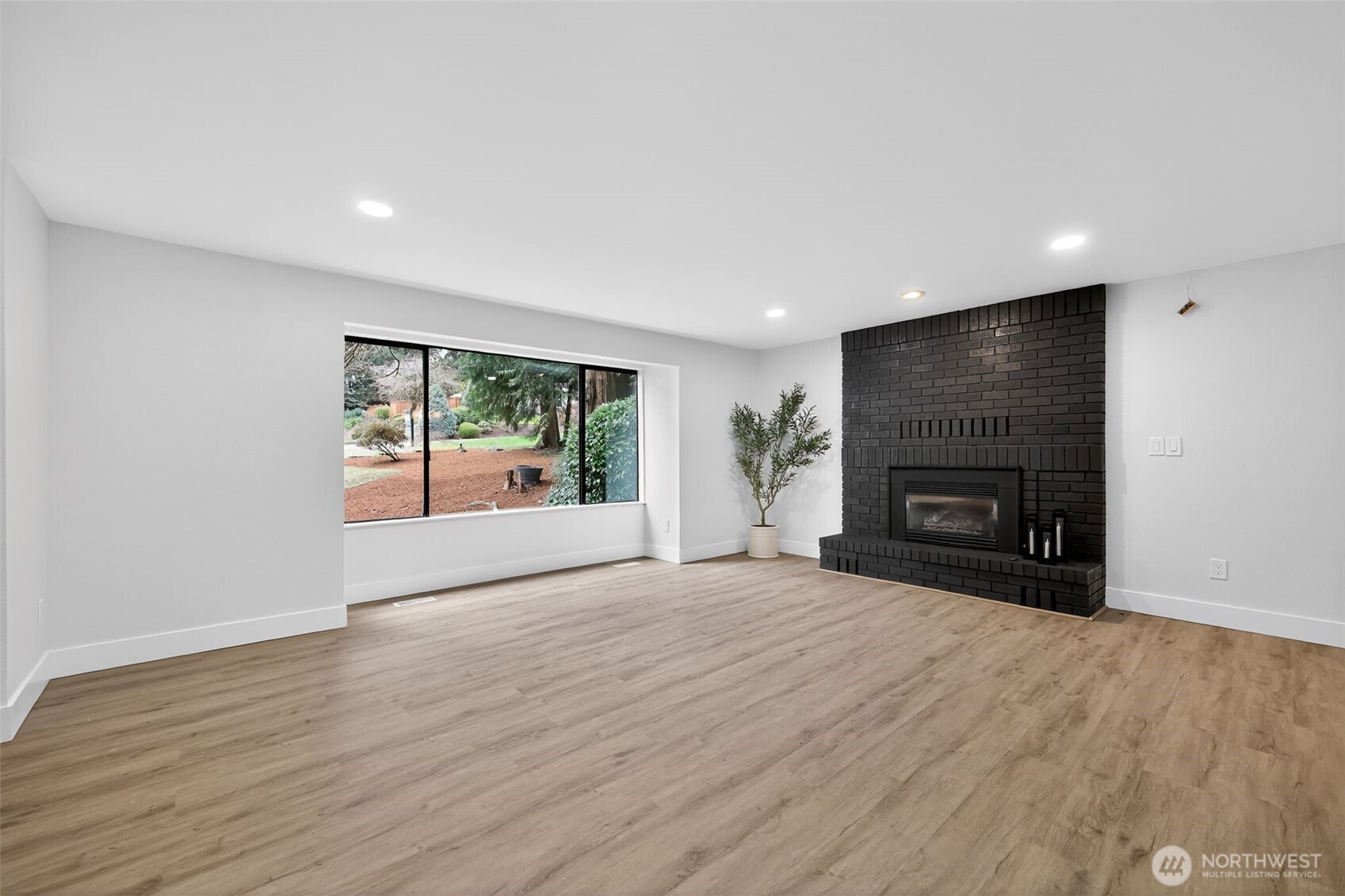 8627 29th Street Ct E, Edgewood, WA 98371