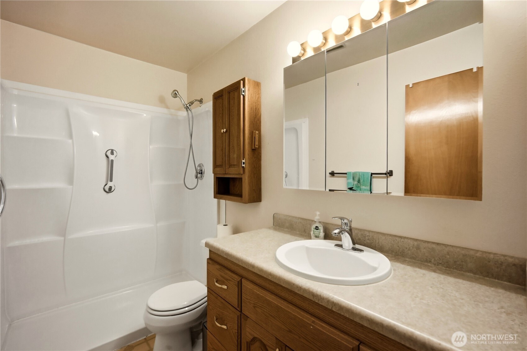 708 Marion Lane SE, Puyallup, WA 98372