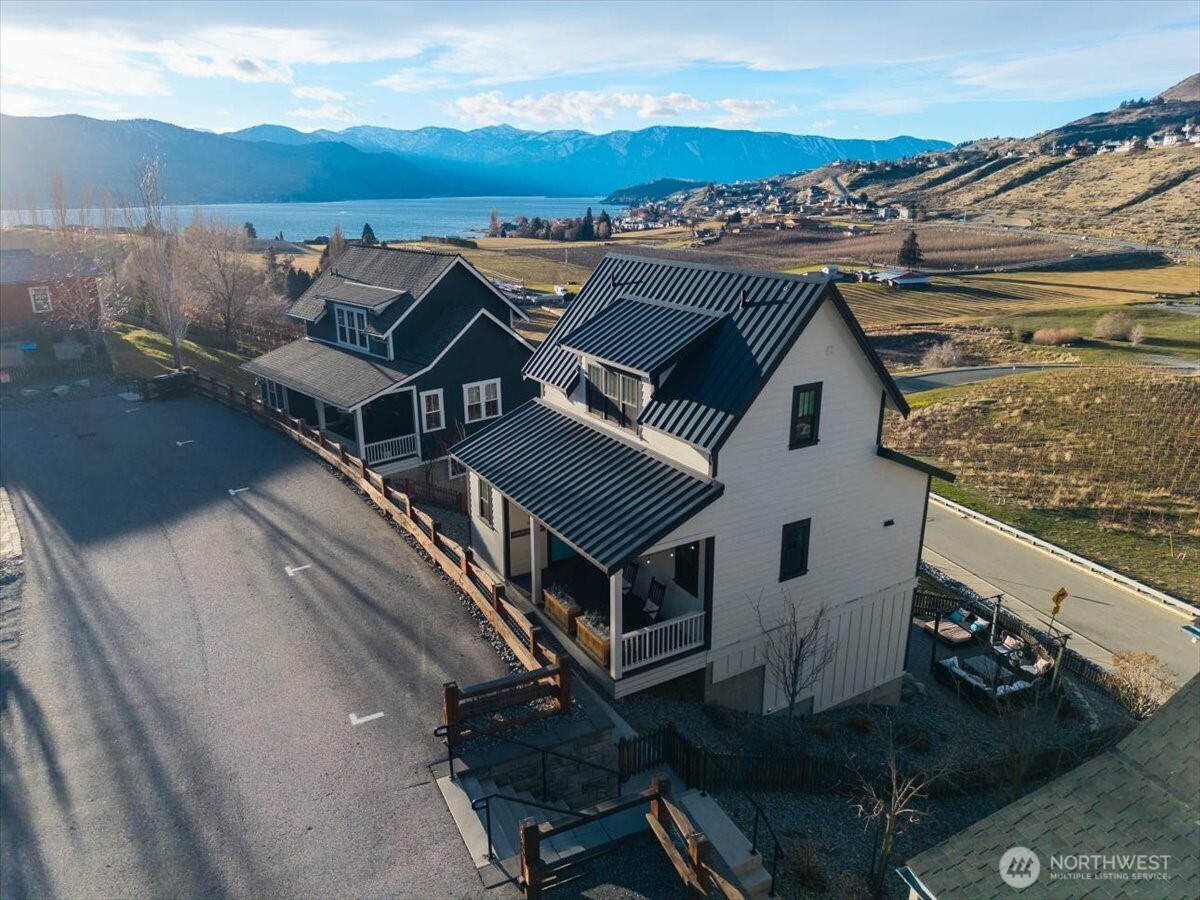 118 Porcupine Lane , Chelan, WA 98816
