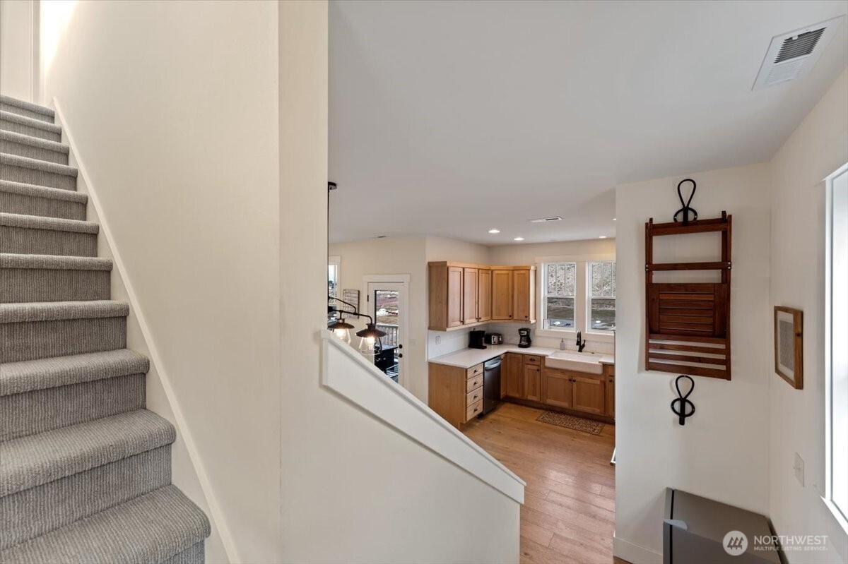 118 Porcupine Lane , Chelan, WA 98816