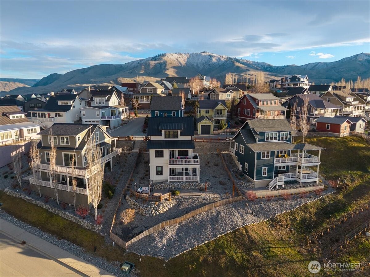 118 Porcupine Lane , Chelan, WA 98816