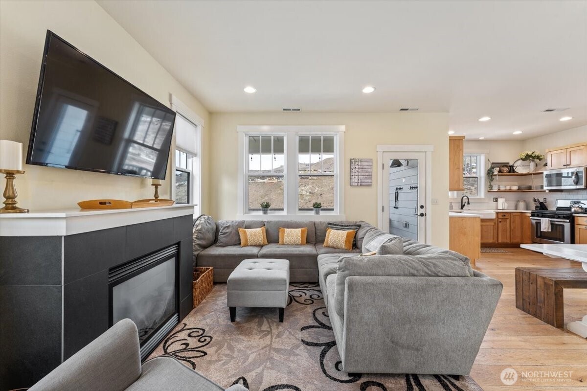 118 Porcupine Lane , Chelan, WA 98816