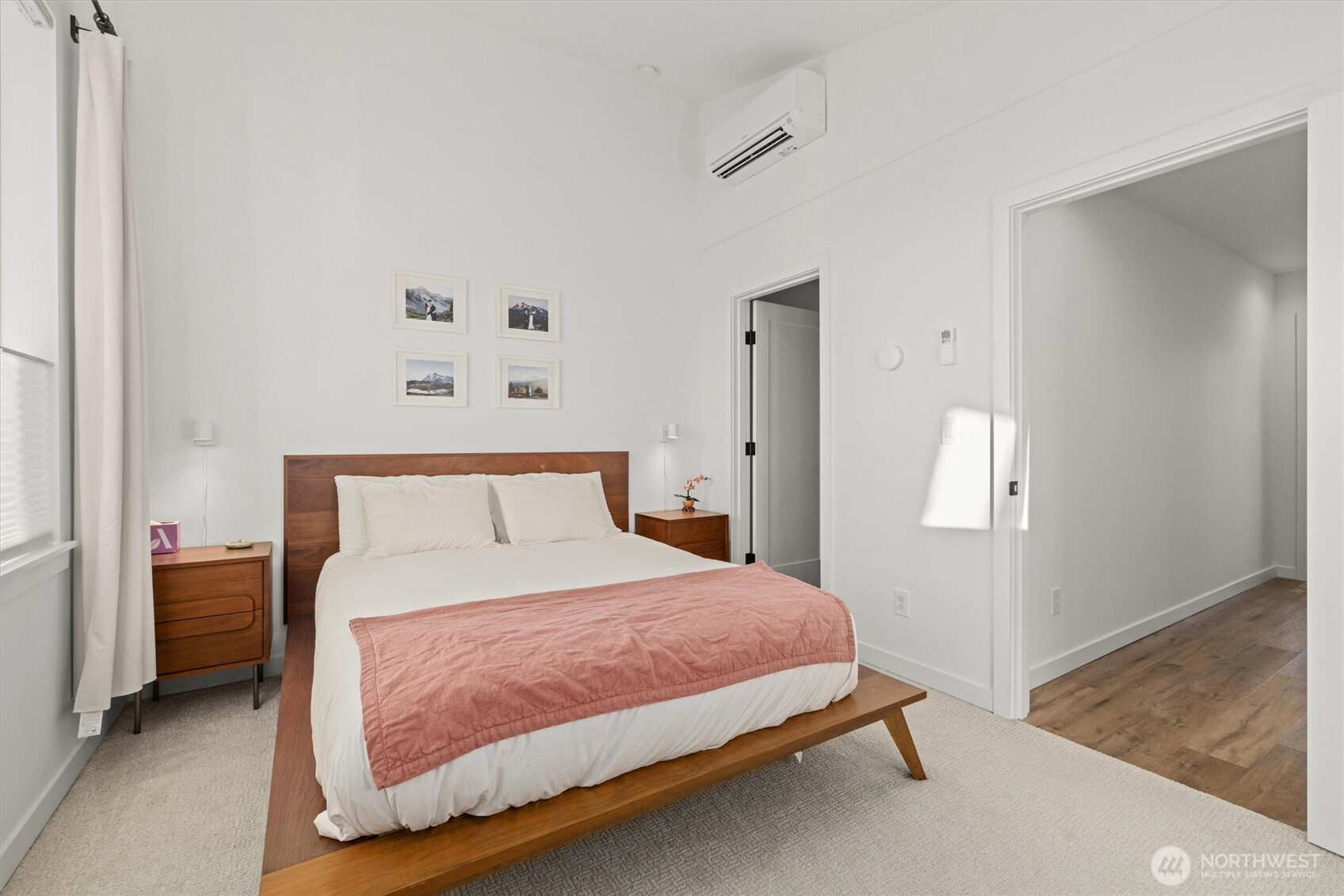 4203 SW Raymond Street , Seattle, WA 98136