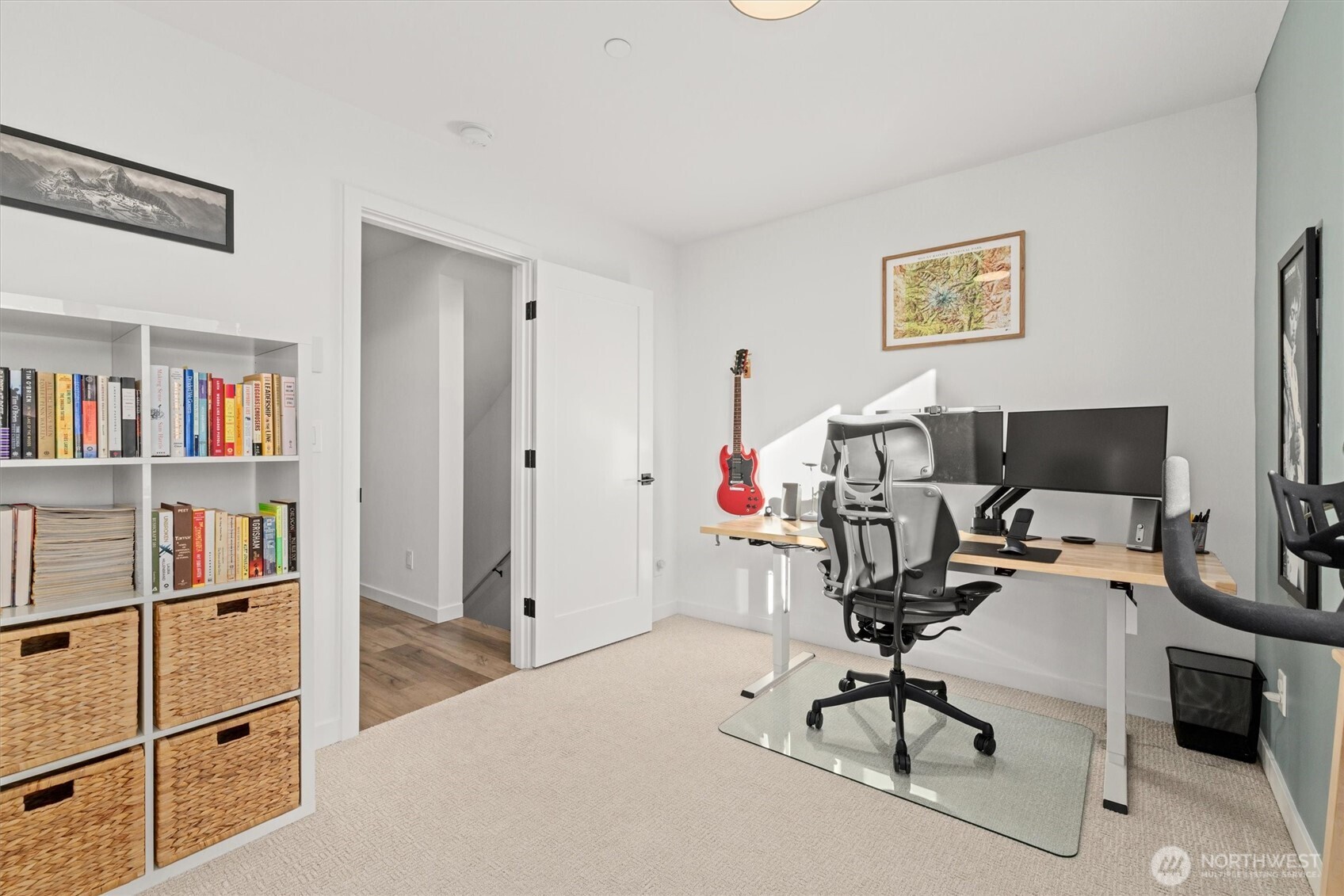 4203 SW Raymond Street , Seattle, WA 98136