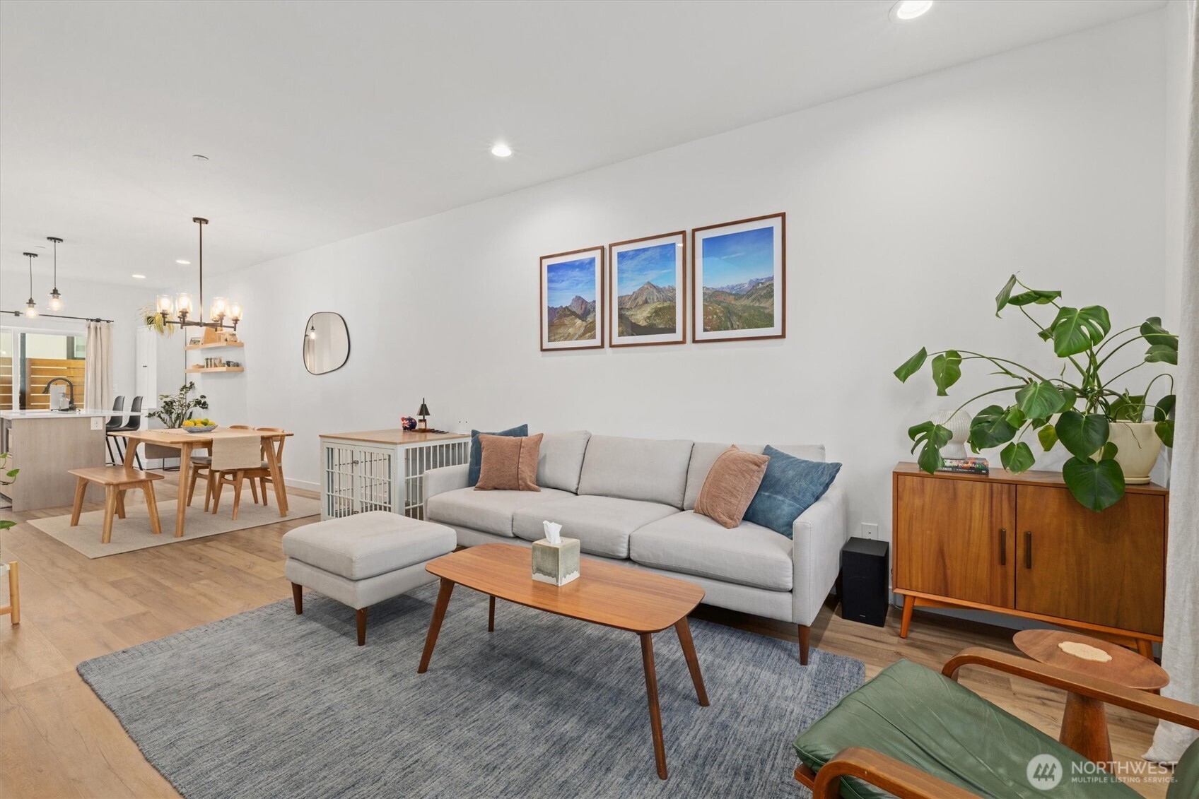 4203 SW Raymond Street , Seattle, WA 98136