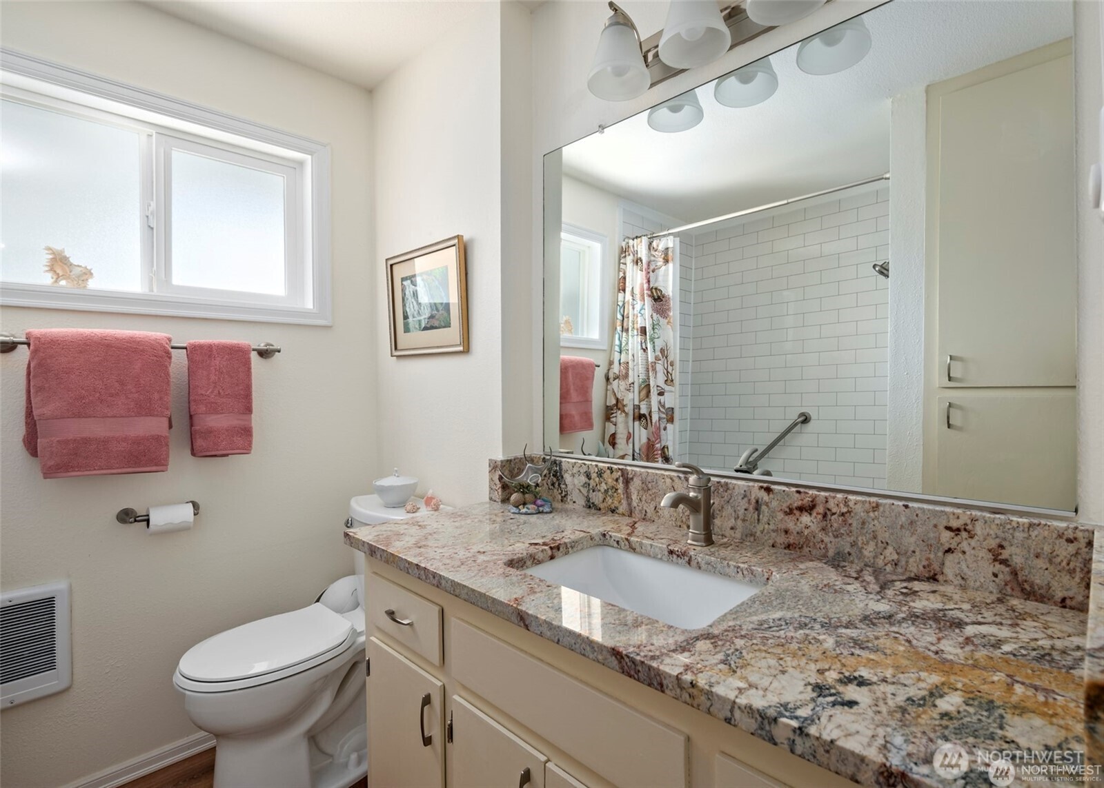 1505 West Beach Road , Oak Harbor, WA 98277