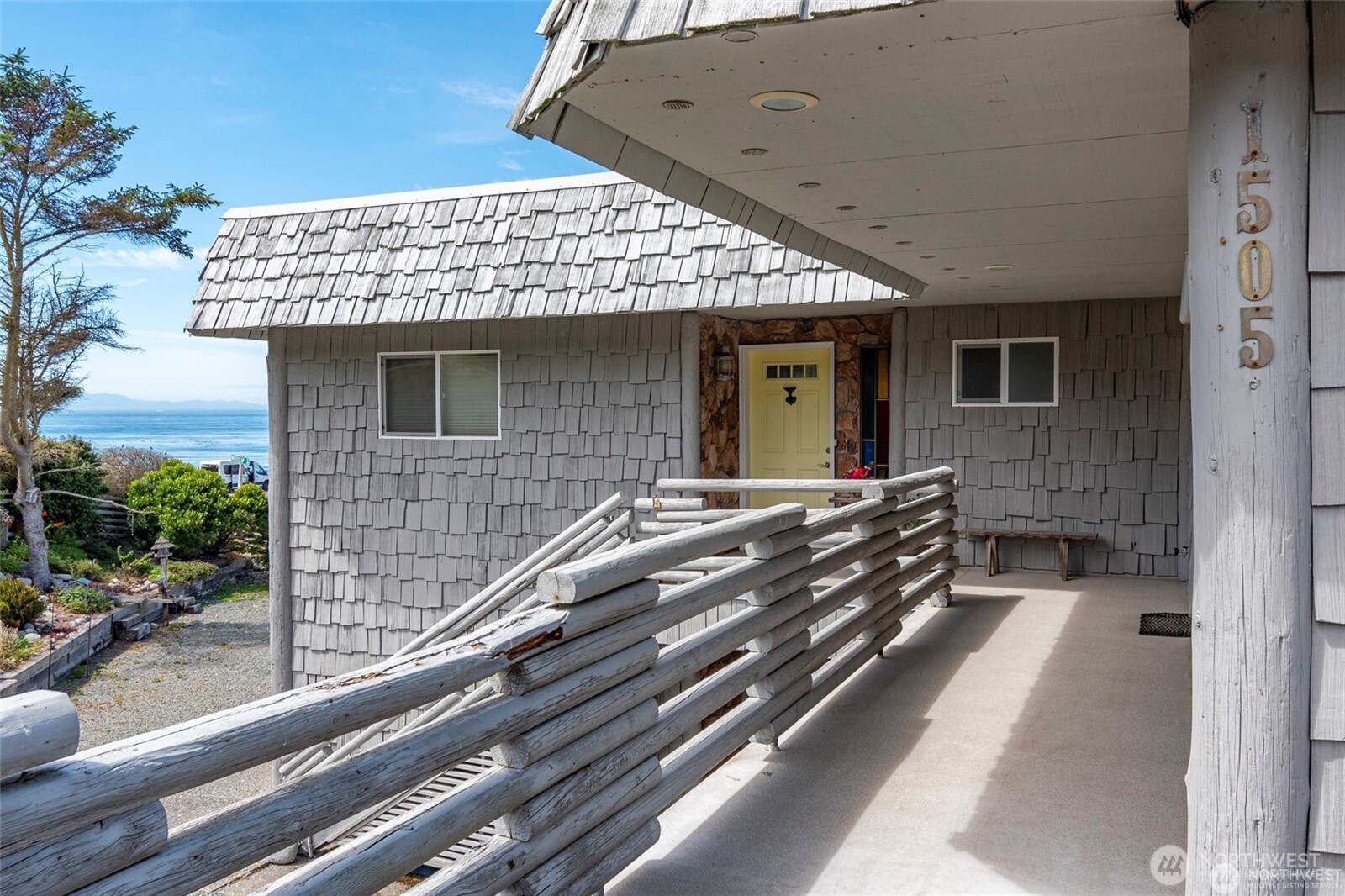 1505 West Beach Road , Oak Harbor, WA 98277