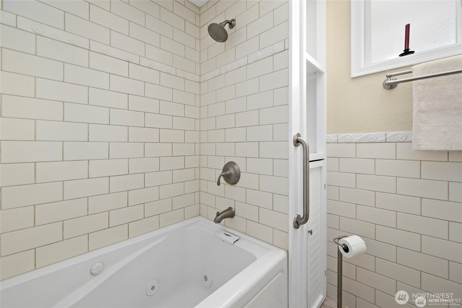 1505 West Beach Road , Oak Harbor, WA 98277