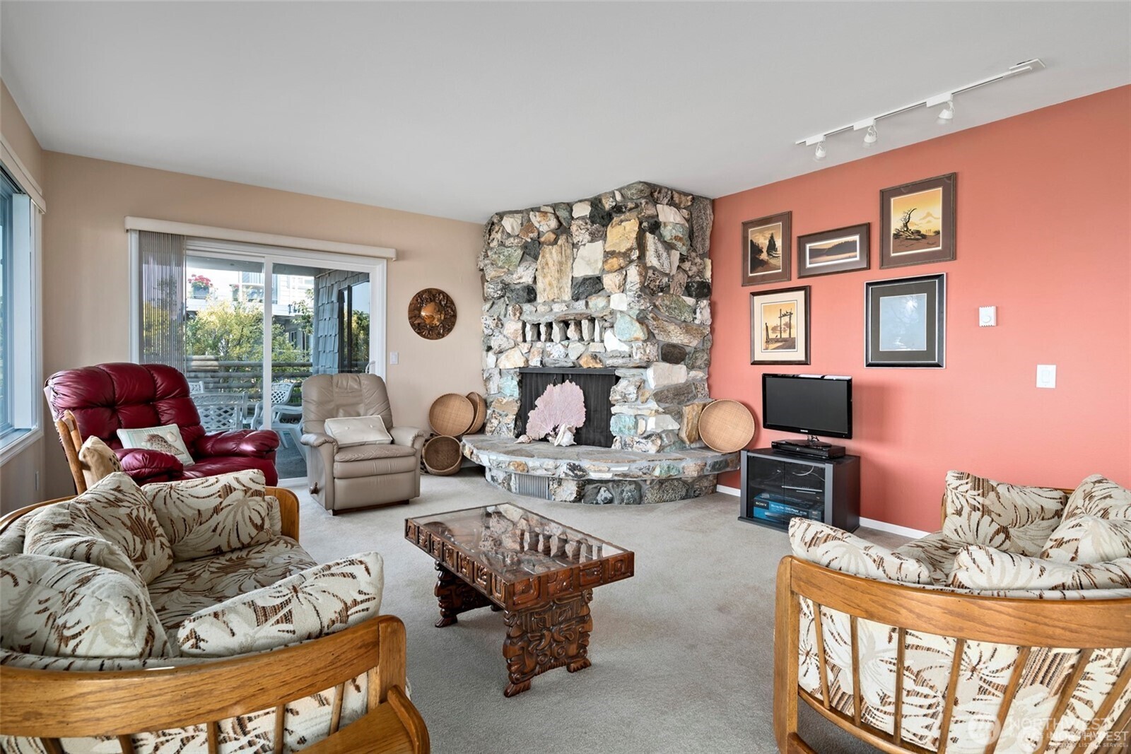 1505 West Beach Road , Oak Harbor, WA 98277