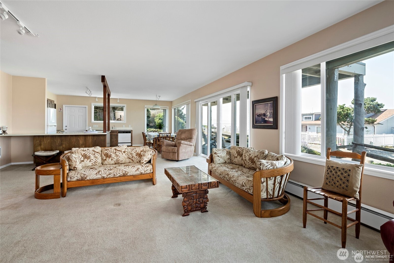 1505 West Beach Road , Oak Harbor, WA 98277