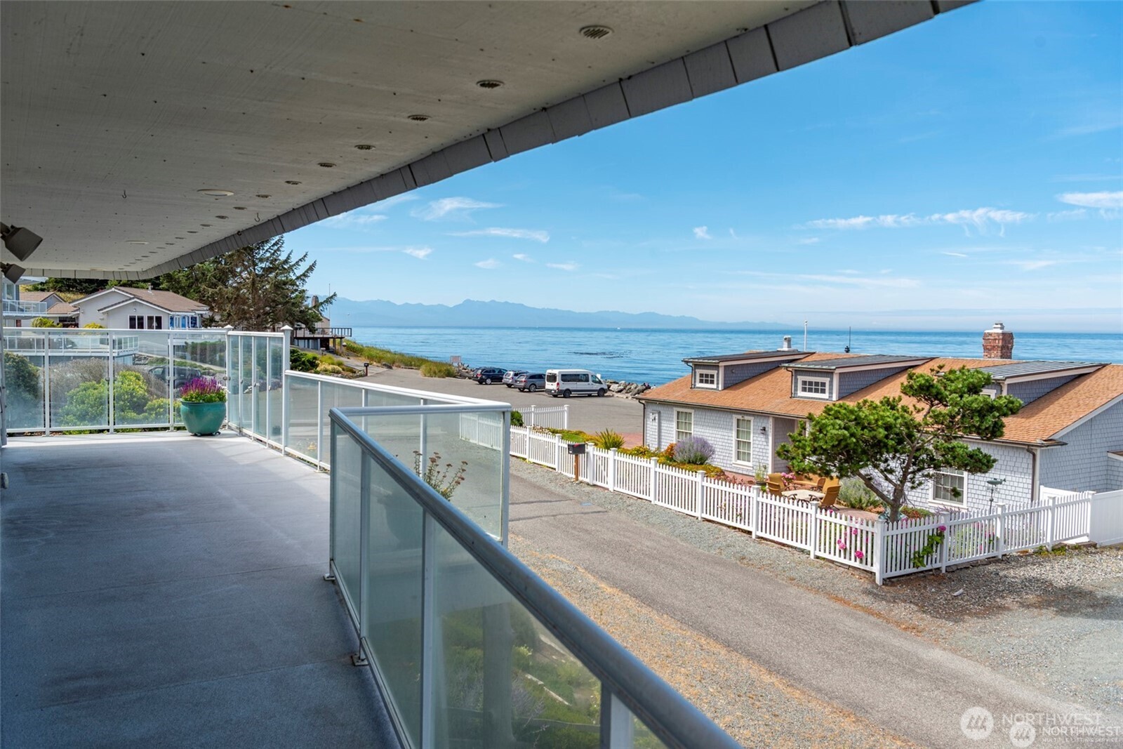 1505 West Beach Road , Oak Harbor, WA 98277