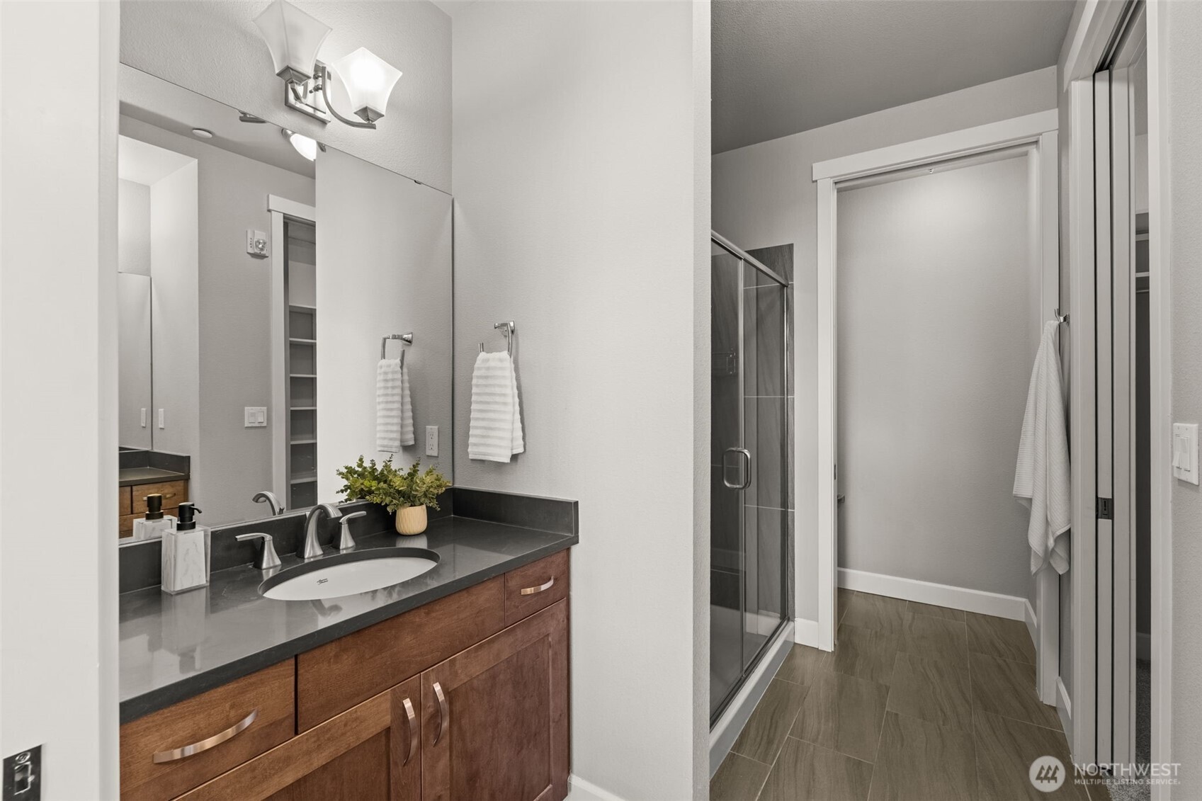 5105 Grand Loop #410, Tacoma, WA 98407-3192