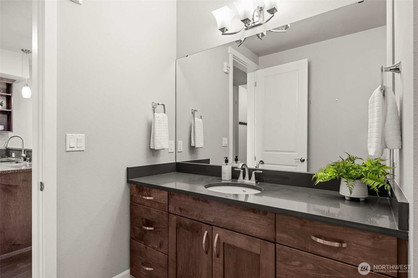 5105 Grand Loop #410, Tacoma, WA 98407-3192