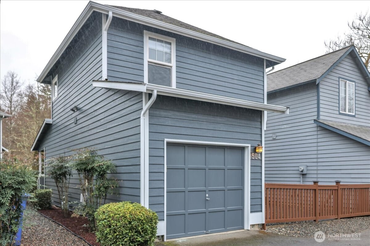 25123 Roberts Drive #504, Black Diamond, WA 98010-9218