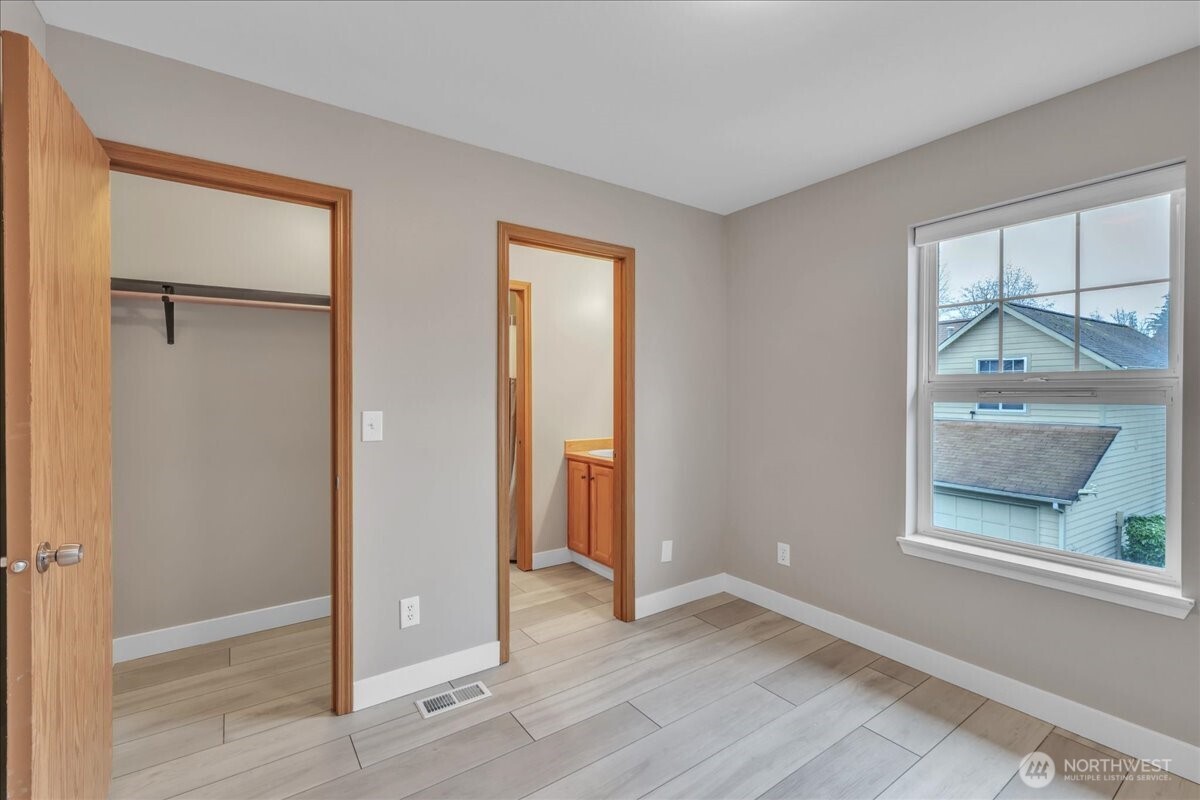 25123 Roberts Drive #504, Black Diamond, WA 98010-9218