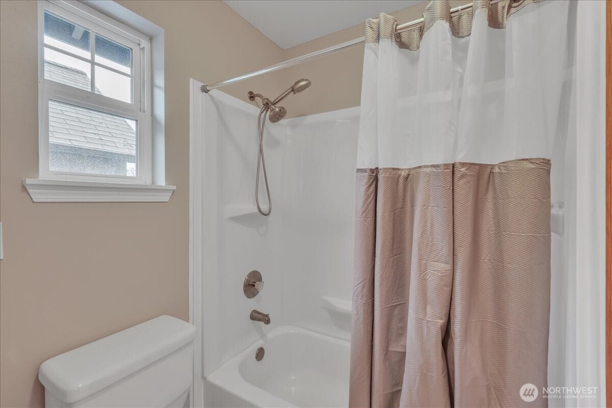 25123 Roberts Drive #504, Black Diamond, WA 98010-9218