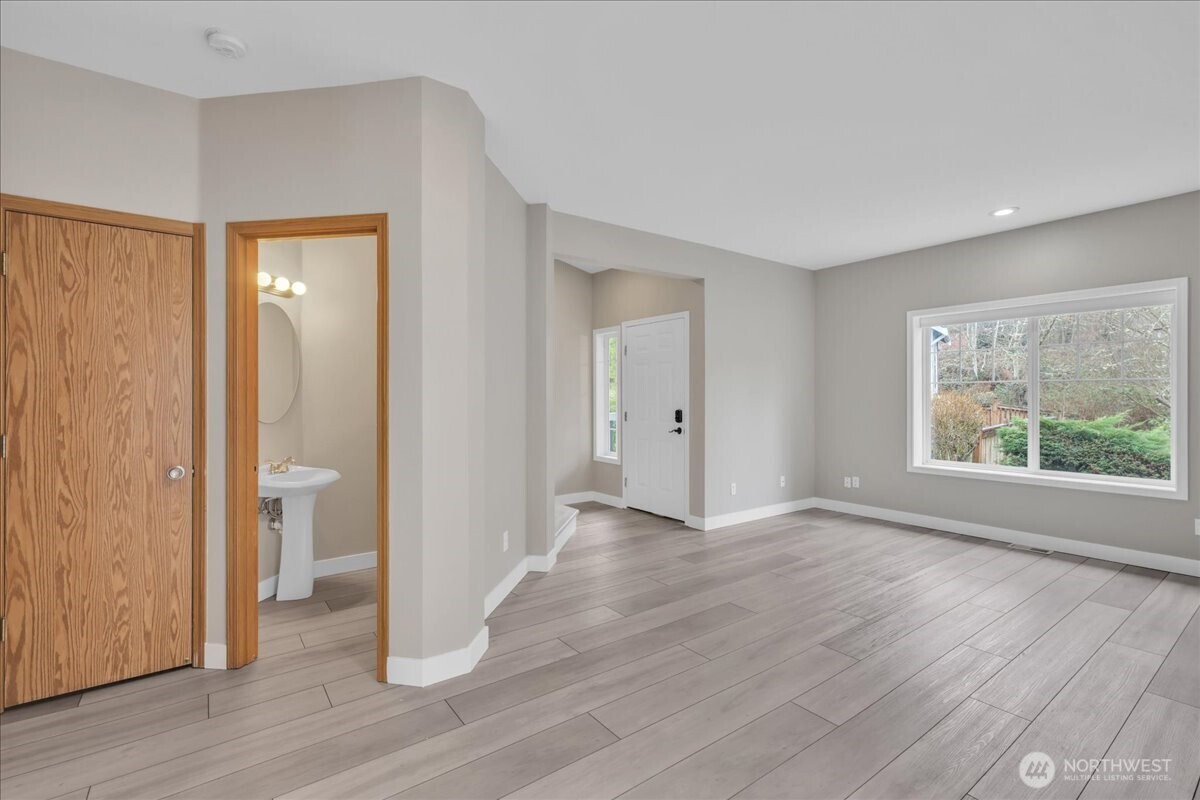 25123 Roberts Drive #504, Black Diamond, WA 98010-9218