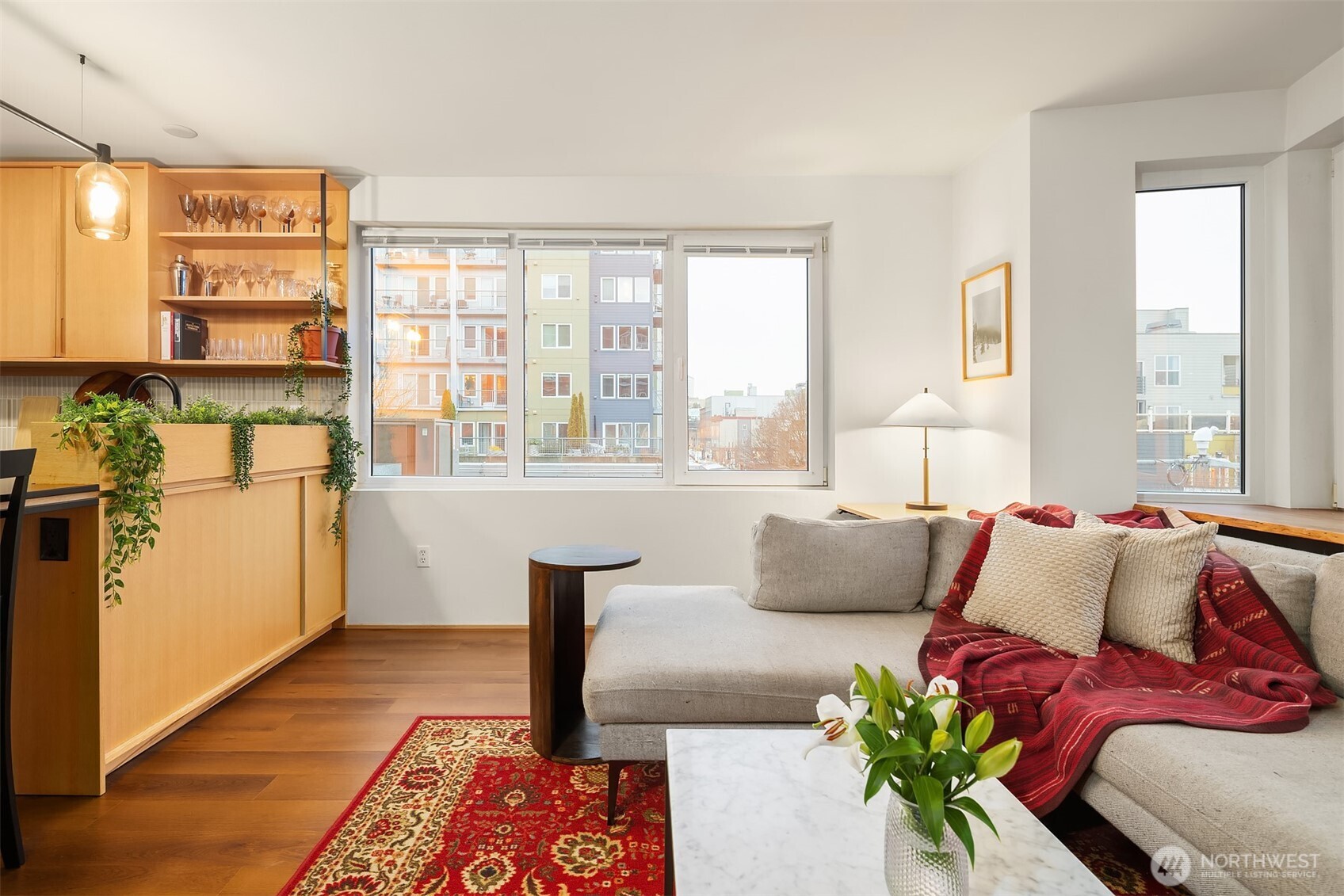 2504 Western Avenue #422, Seattle, WA 98121