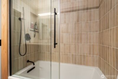 2504 Western Avenue #422, Seattle, WA 98121 - Photo 11